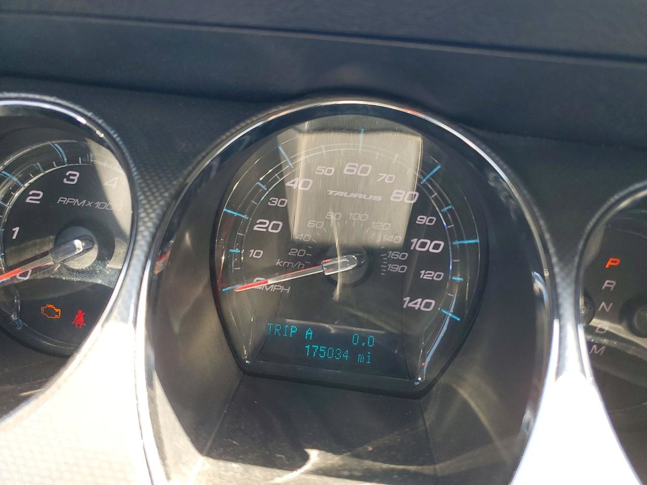 Ford Taurus 2011