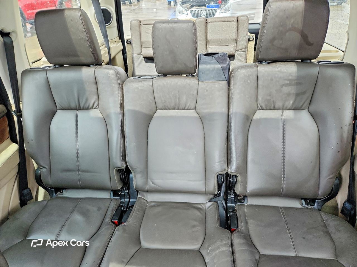 Land Rover LR4 2016