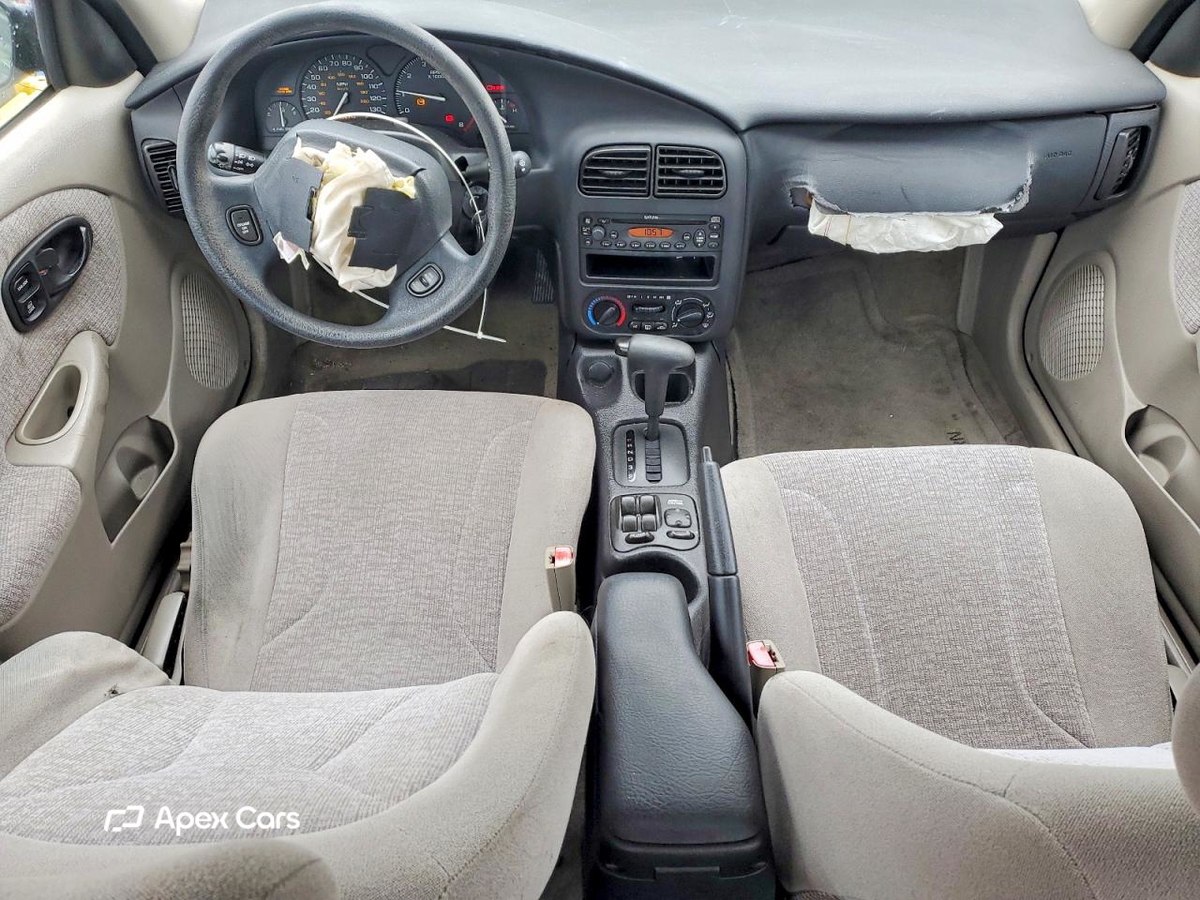 Saturn SL 2002