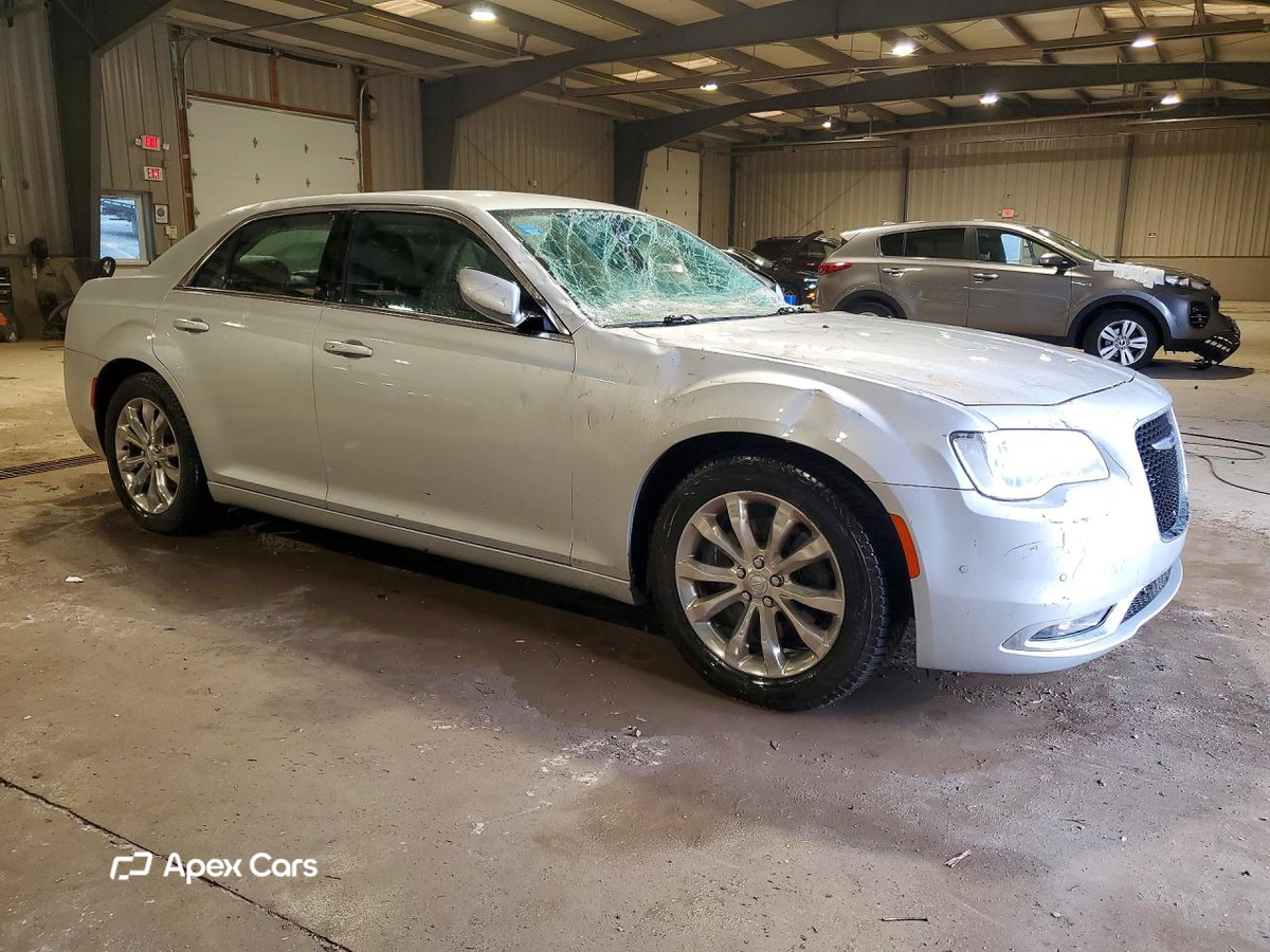 Chrysler 300 2020