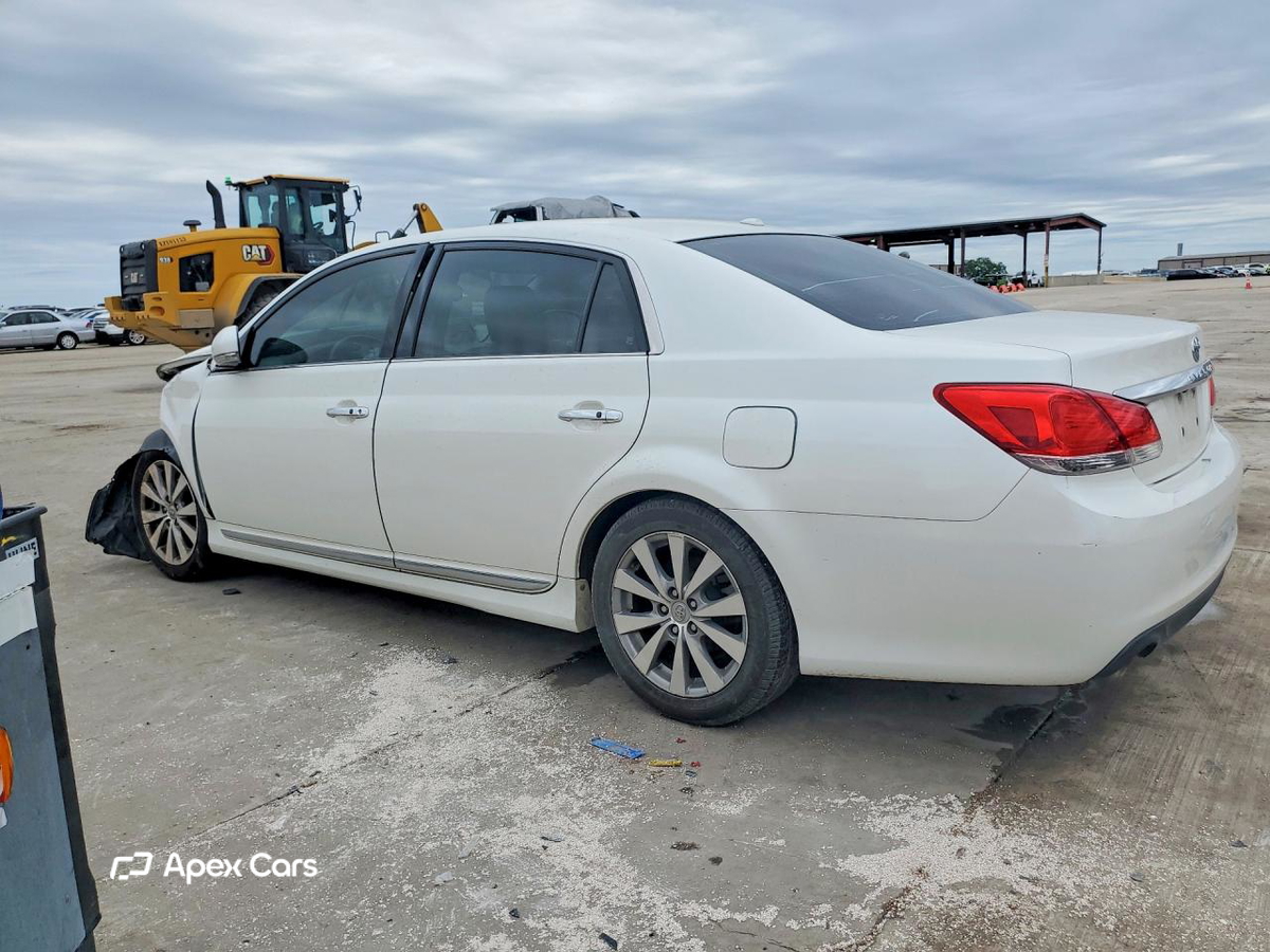 Toyota Avalon 2011