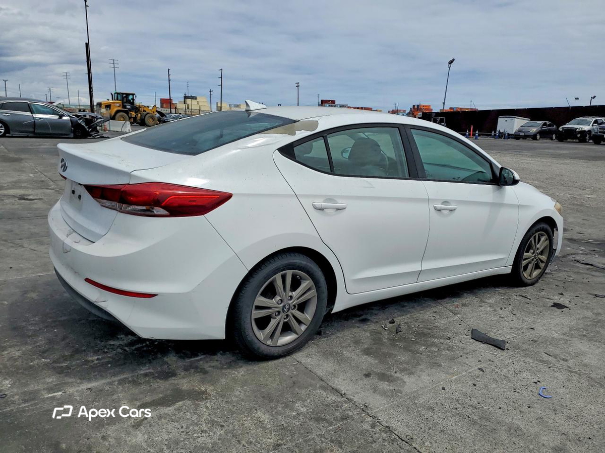 Hyundai Elantra 2017