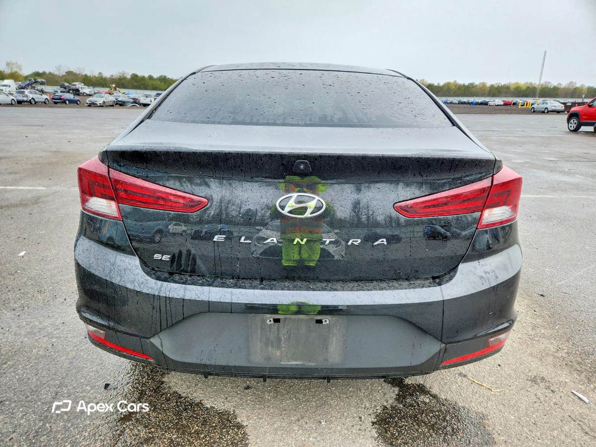 Hyundai Elantra 2020