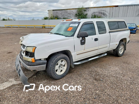 Chevrolet Silverado 2003 - Image 1 of 13