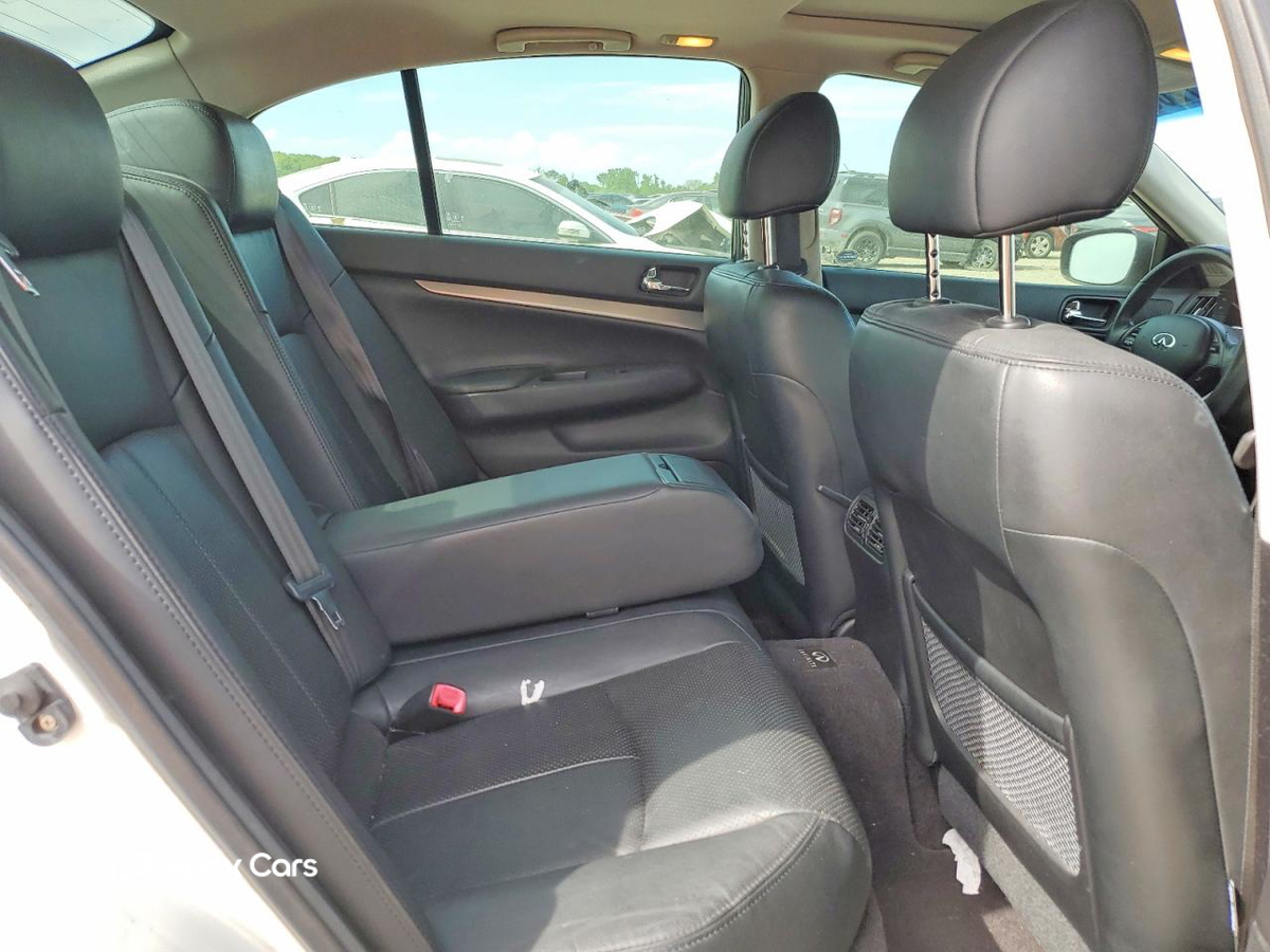 Infiniti G 2013