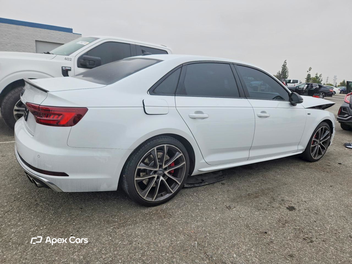 Audi RS4 2018
