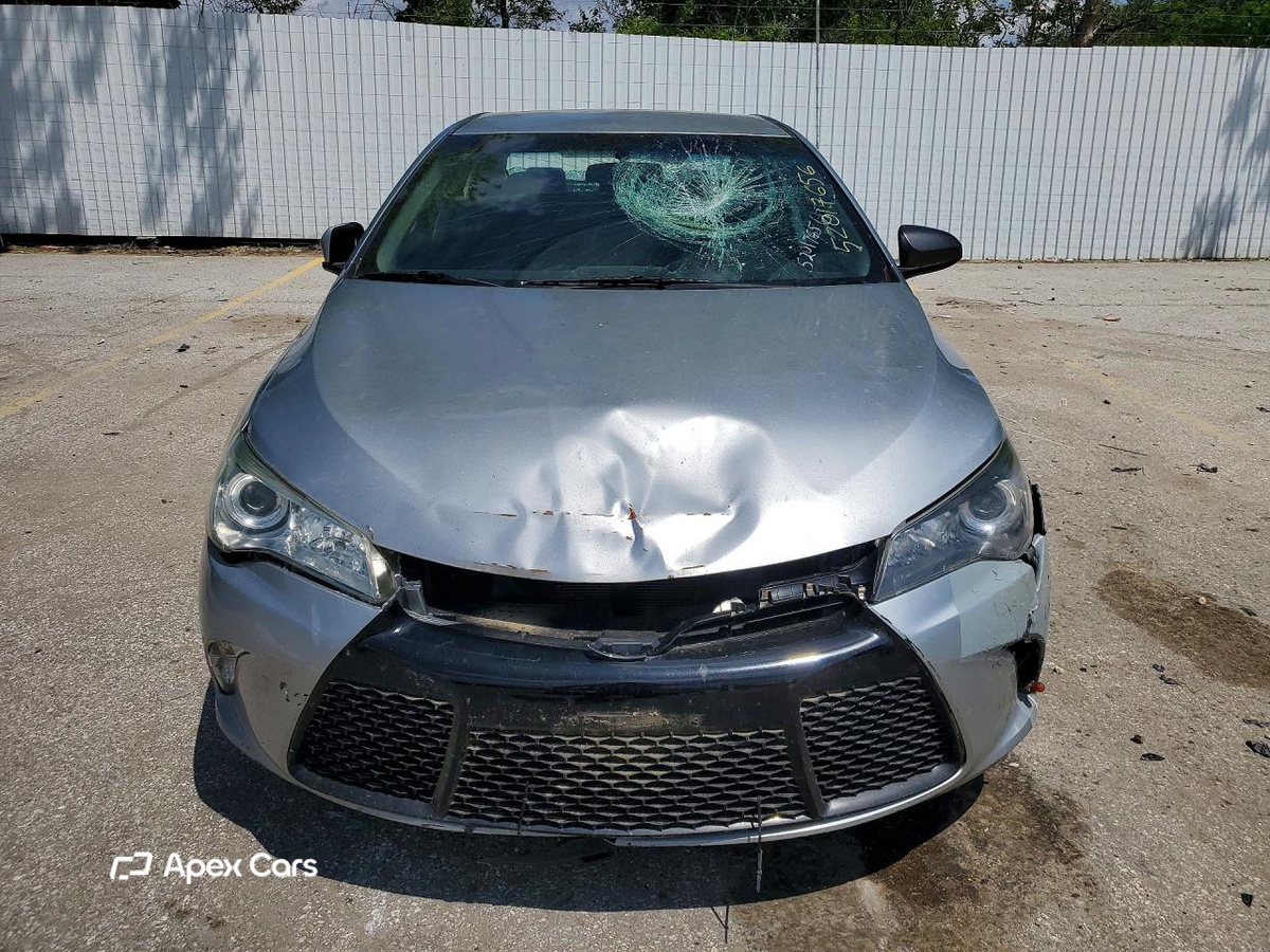 Toyota Camry 2017