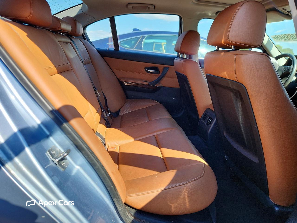 BMW Series 3 2011