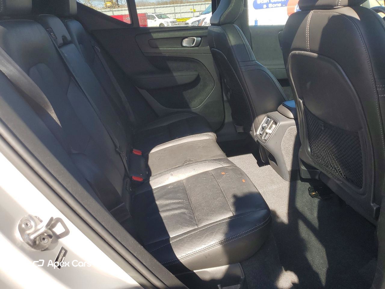 Volvo XC40 2023