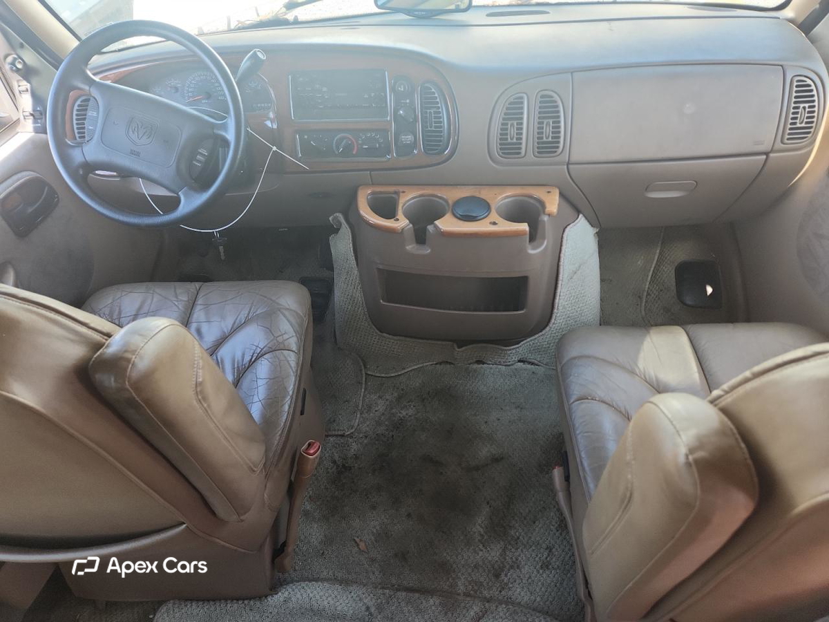 Dodge RAM Van 2000
