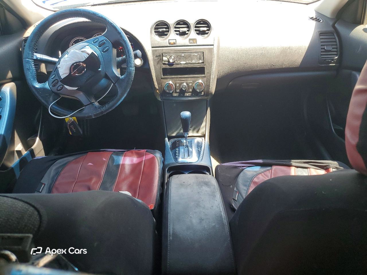 Nissan Altima 2010