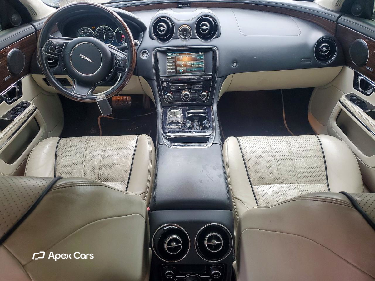 Jaguar XJ 2015