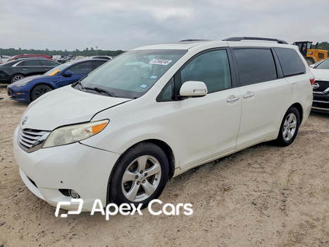 Toyota Sienna 2017 - Image 1 of 11