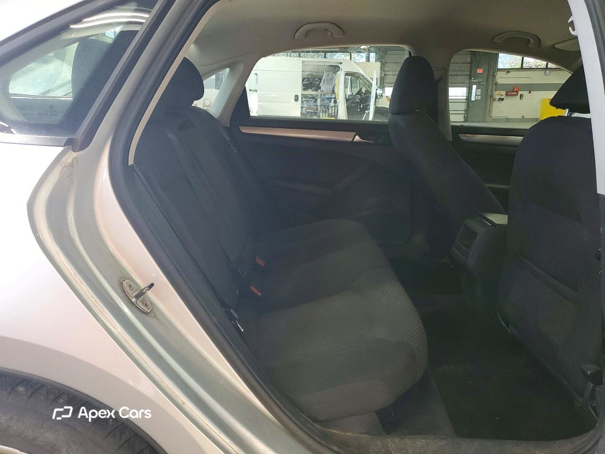 Volkswagen Passat 2012