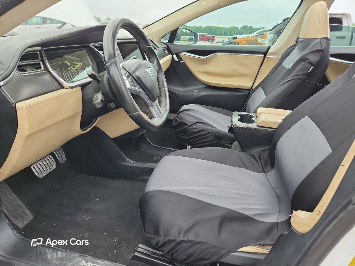 Tesla Model S 2013