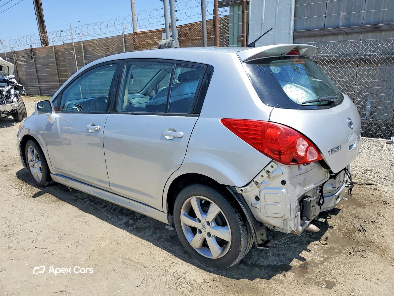Nissan Versa 2011