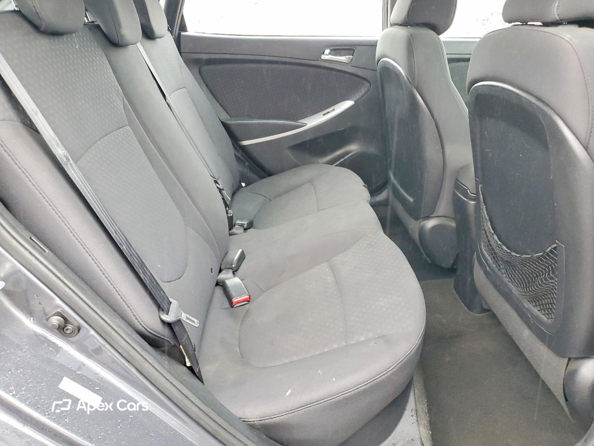 Hyundai Accent 2013