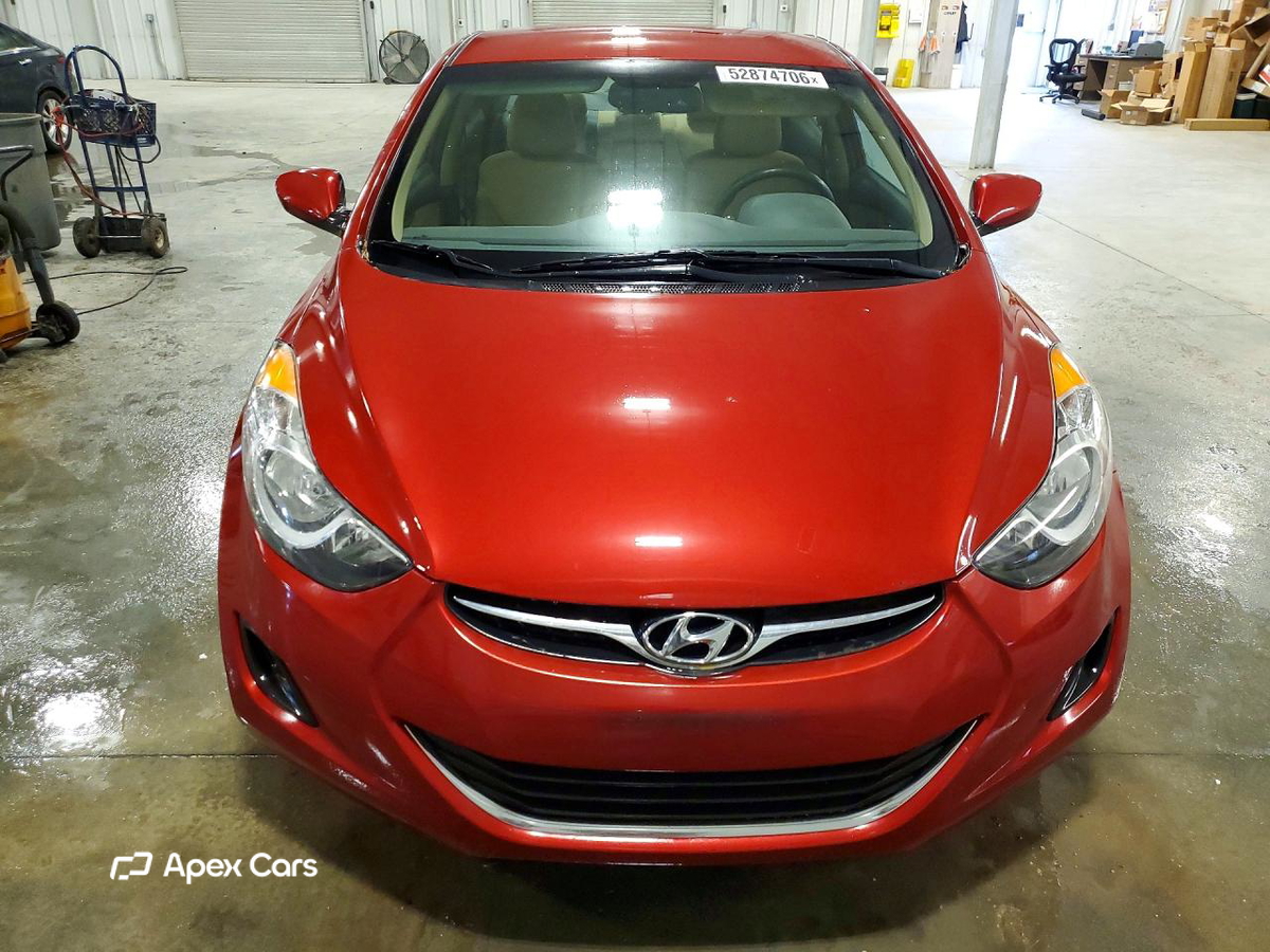 Hyundai Elantra 2012