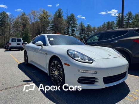 Porsche Panamera 2015 - Image 1 of 14