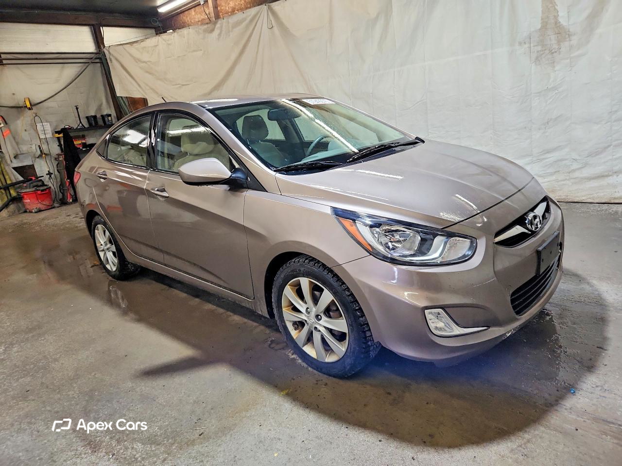 Hyundai Accent 2013