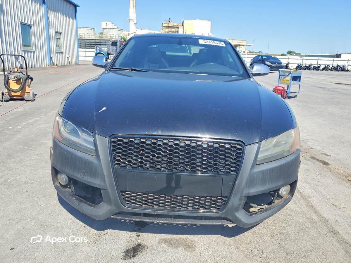 Audi RS5 2011