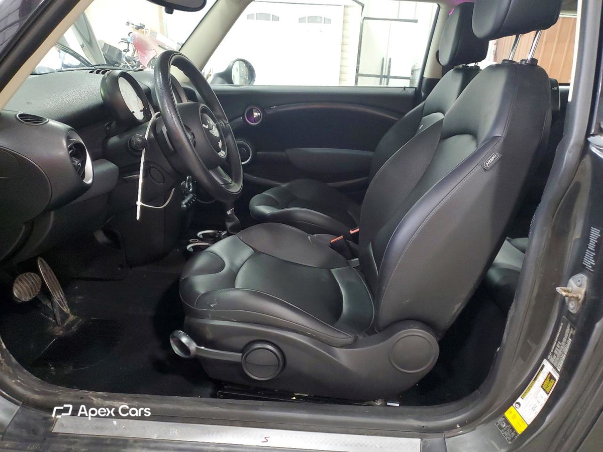 MINI Cooper 2012