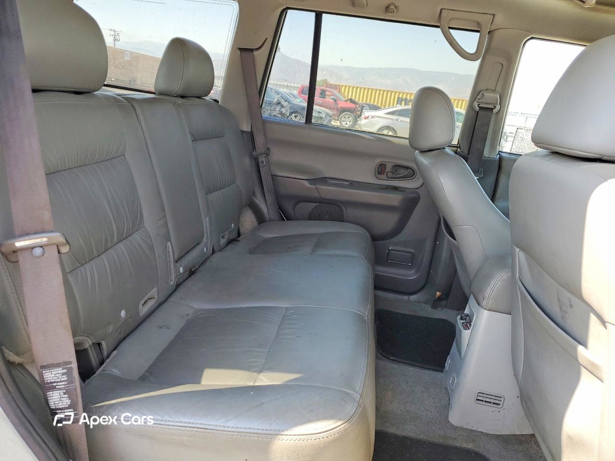 Mitsubishi Montero 2003