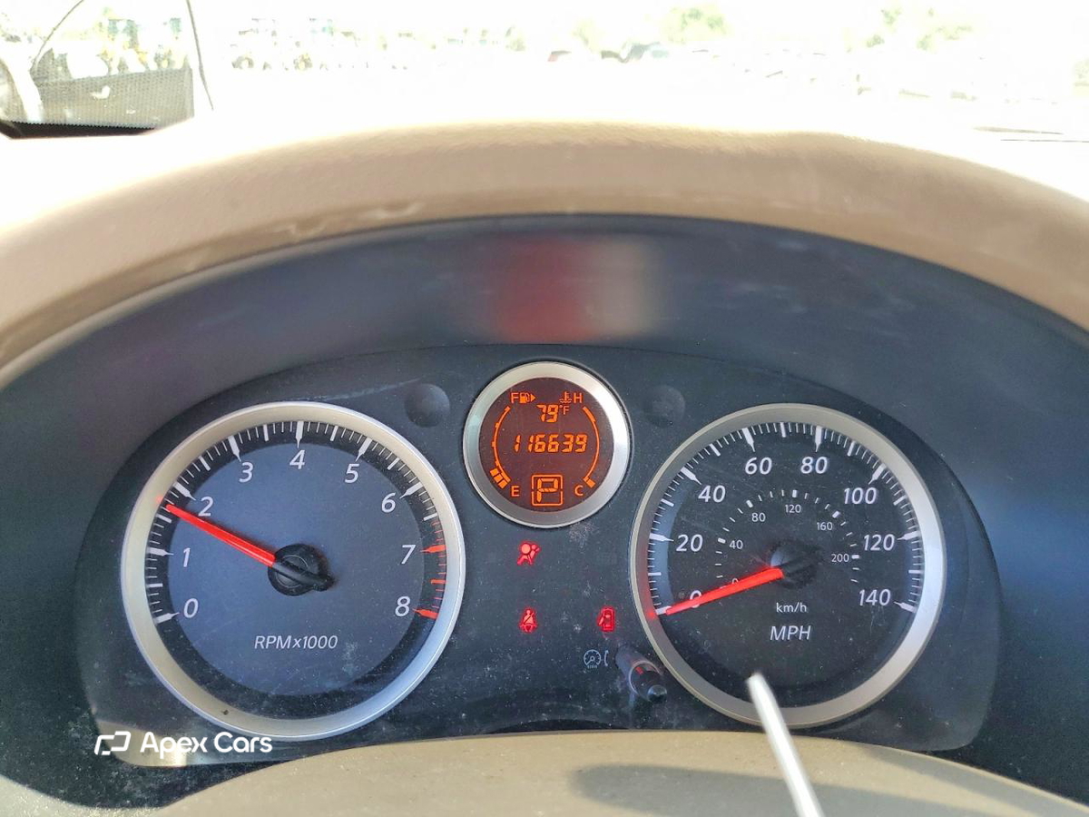 Nissan Sentra 2012
