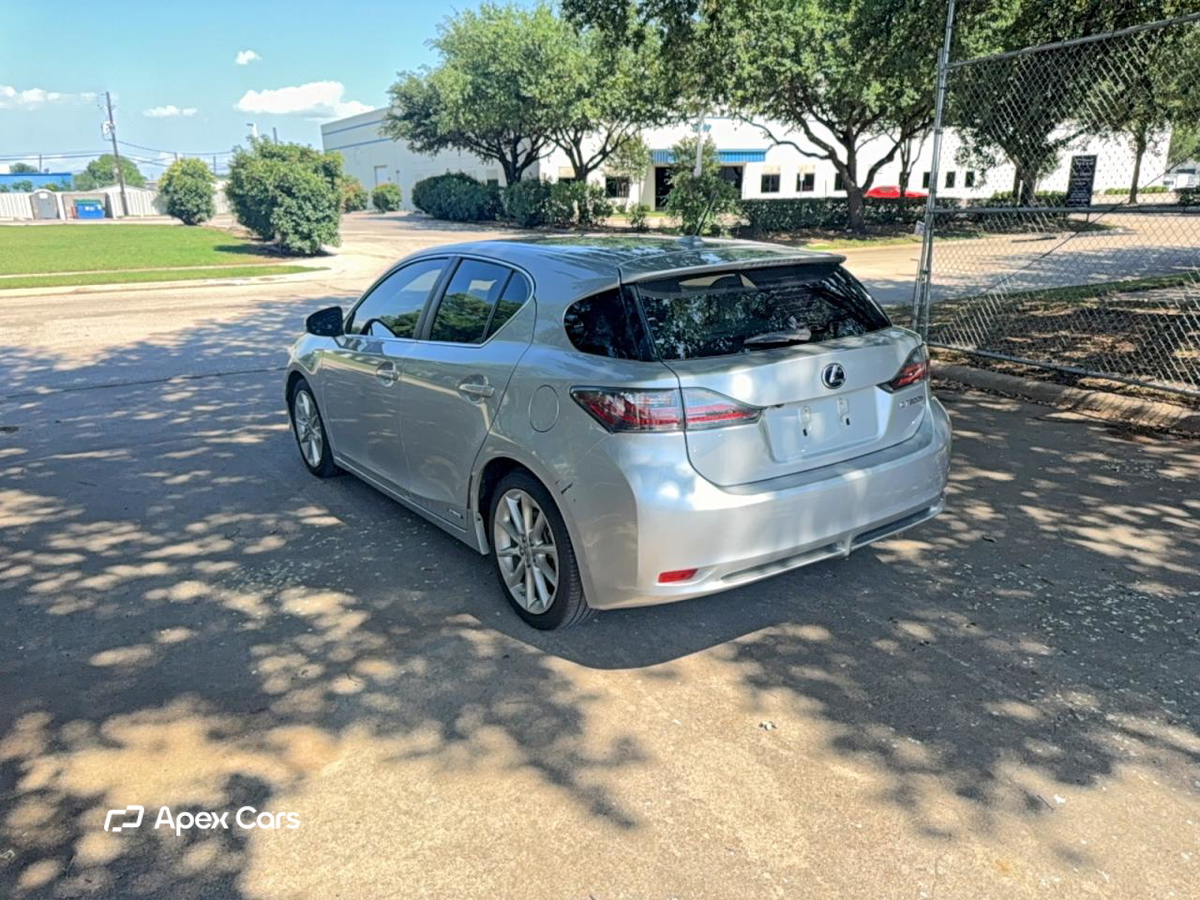 Lexus CT 2011