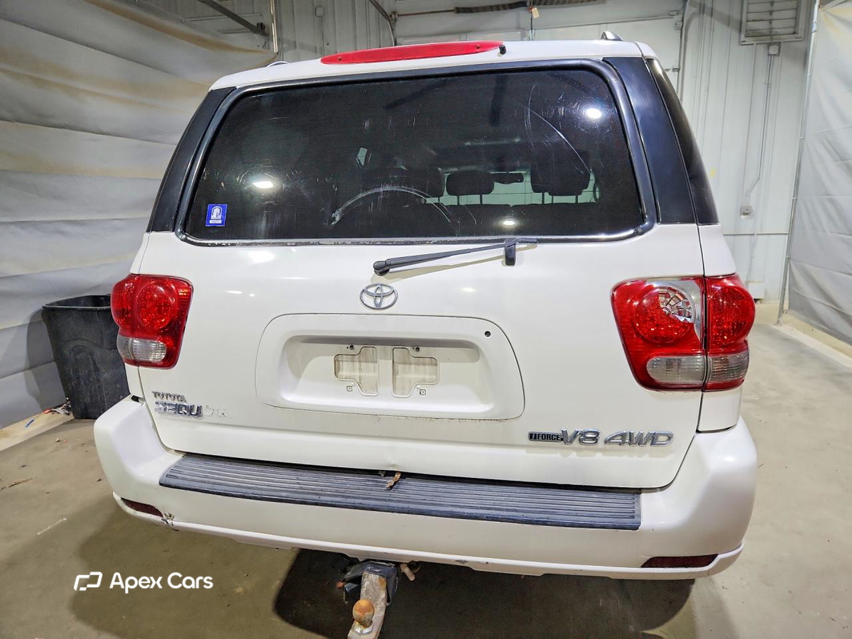 Toyota Sequoia 2005