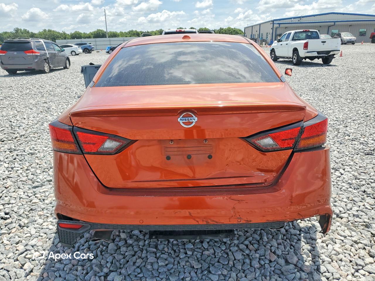 Nissan Altima 2020