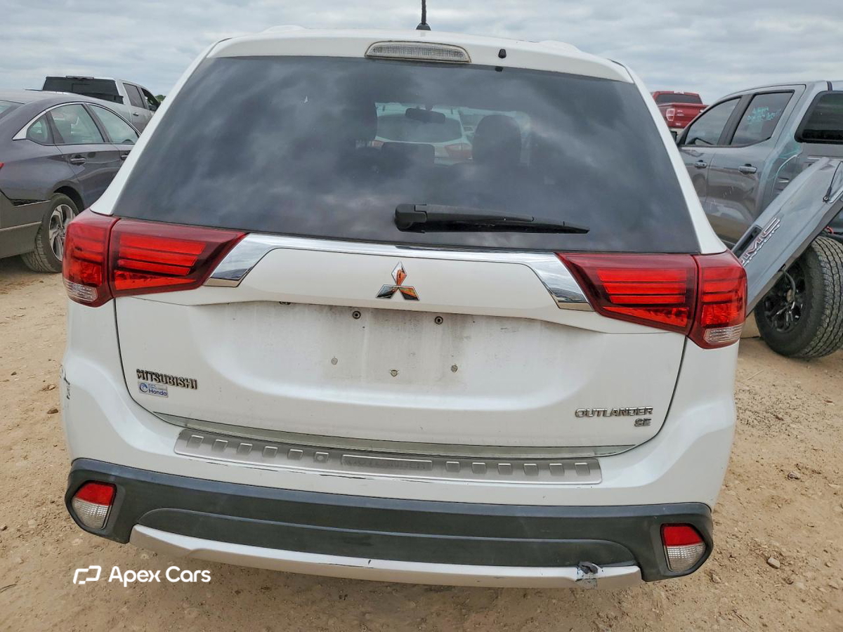Mitsubishi Outlander 2016
