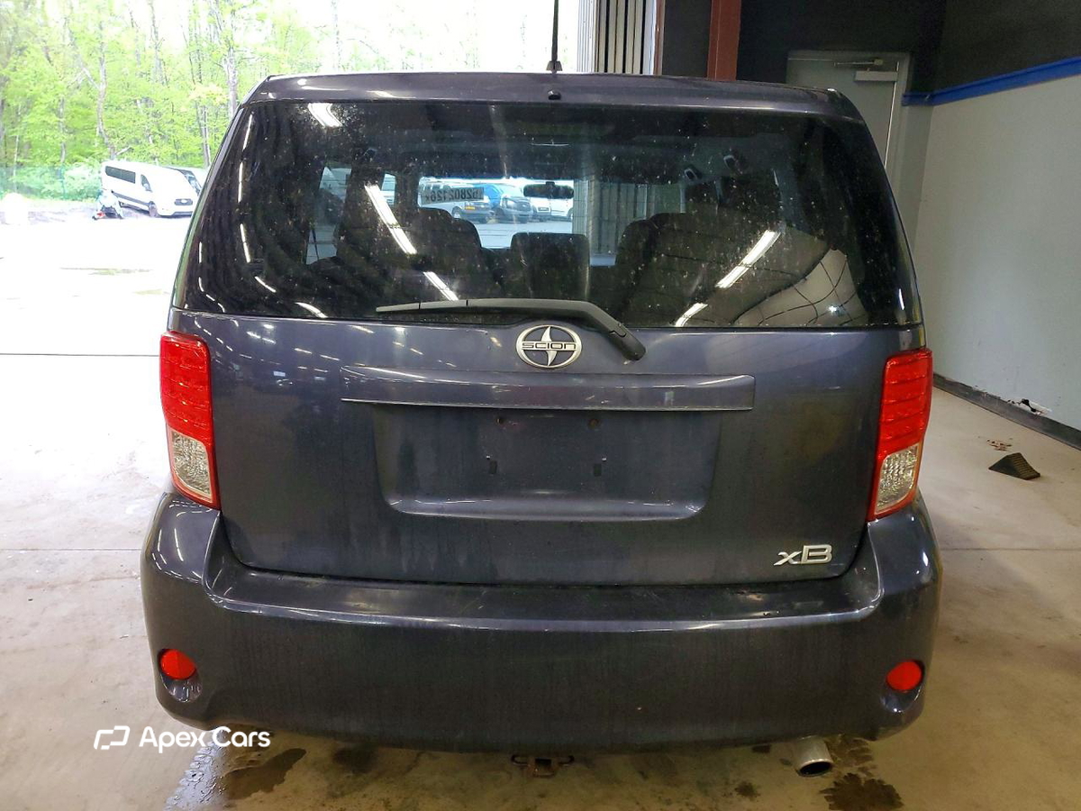 Scion xB 2012