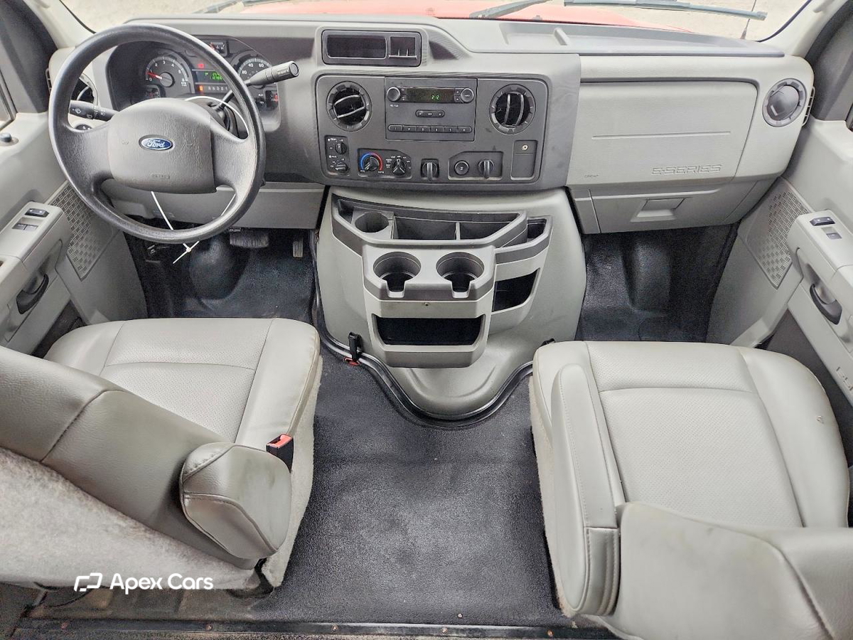 Ford Econoline 2014