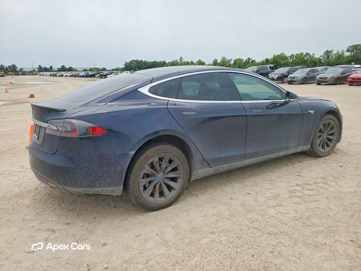 Tesla Model S 2013