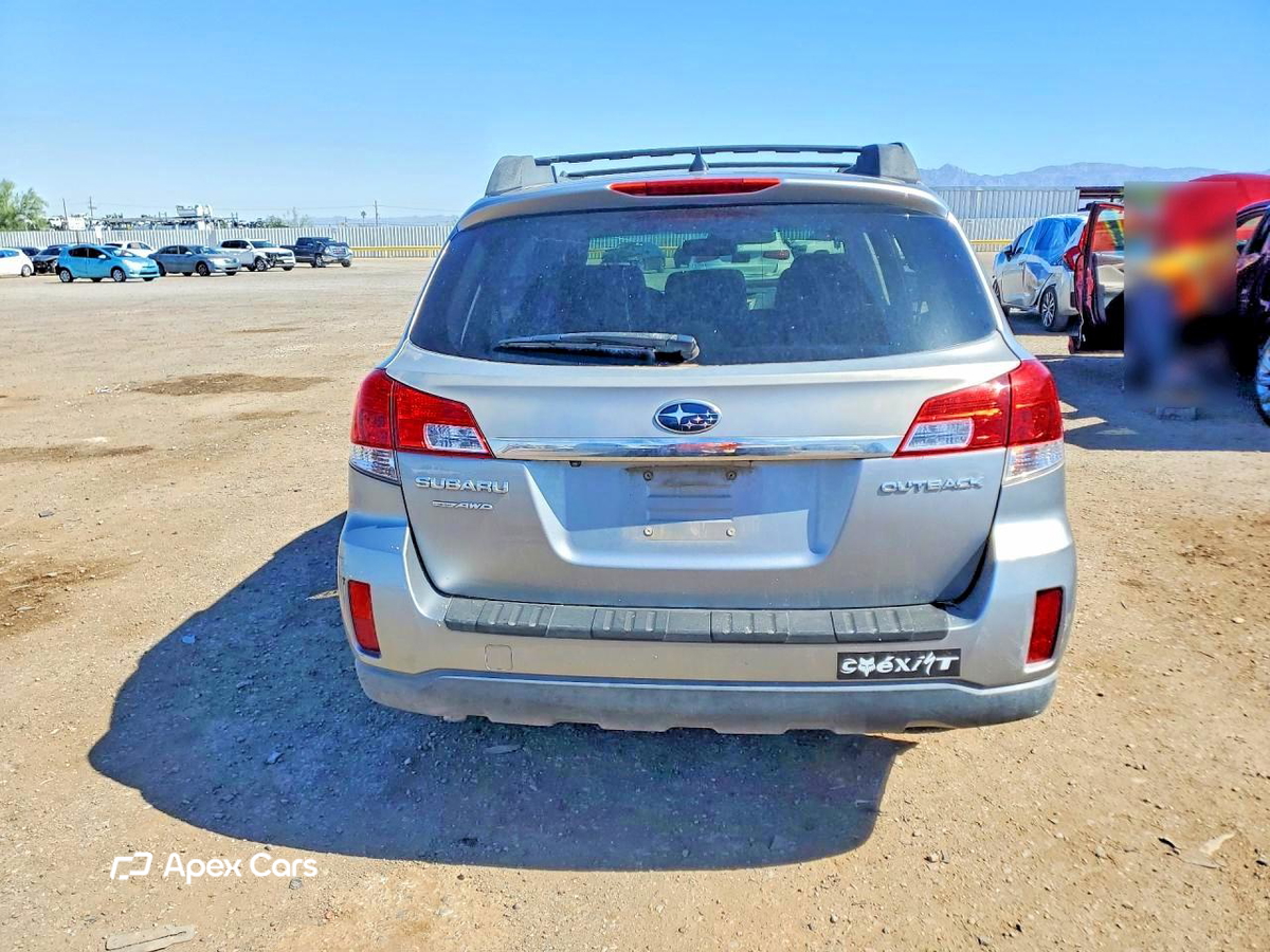 Subaru Outback 2011
