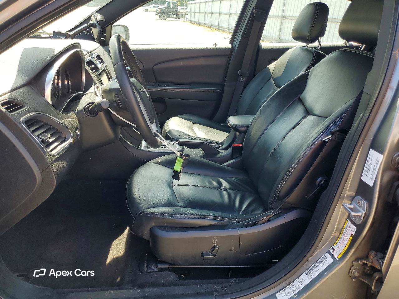 Chrysler 200 2011