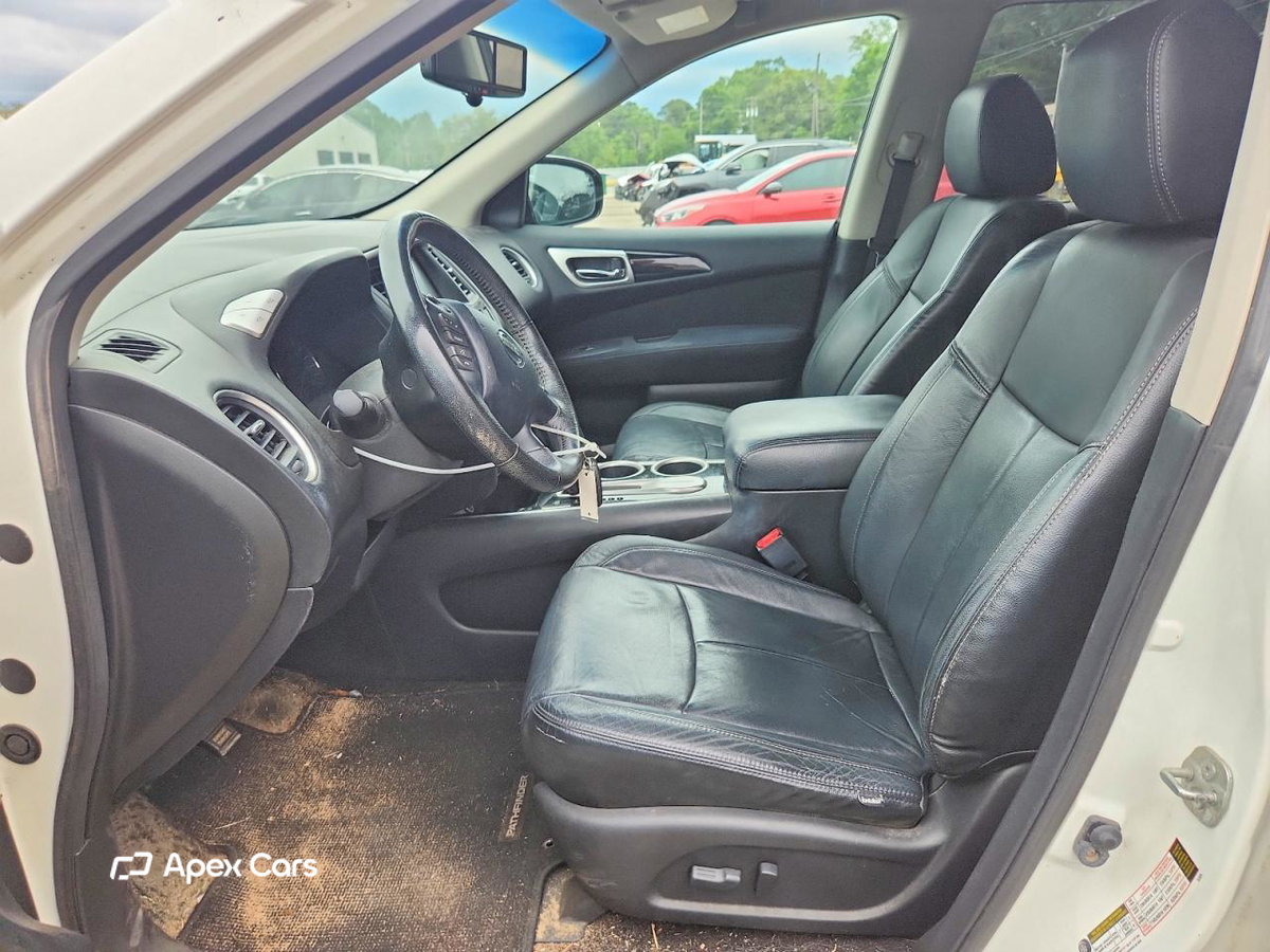 Nissan Pathfinder 2013