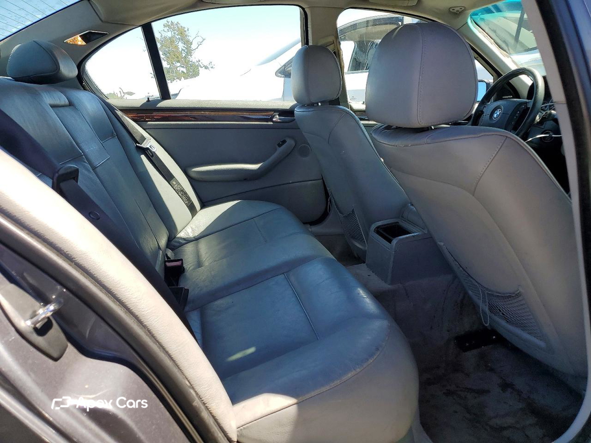 BMW Series 3 2001