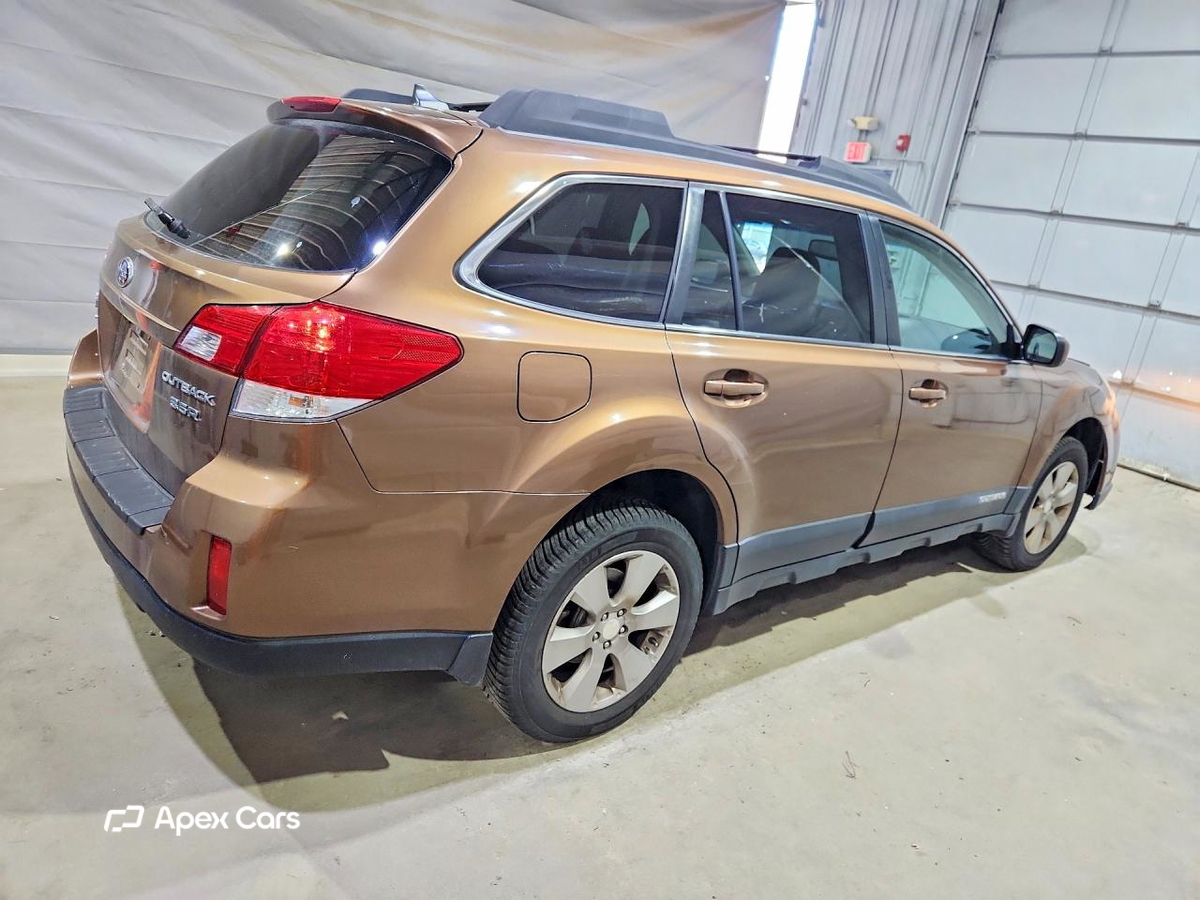 Subaru Outback 2011