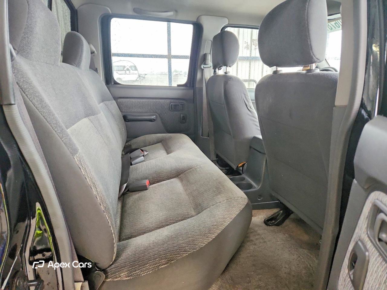 Nissan Navara (Frontier) 2000