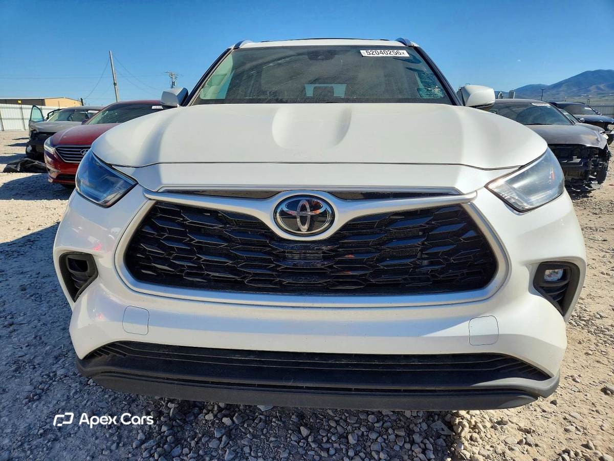 Toyota Highlander 2021