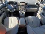 Kia Rondo 2008