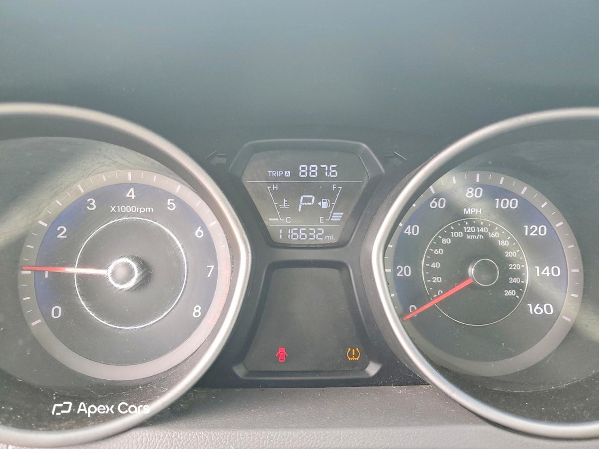 Hyundai Elantra 2015