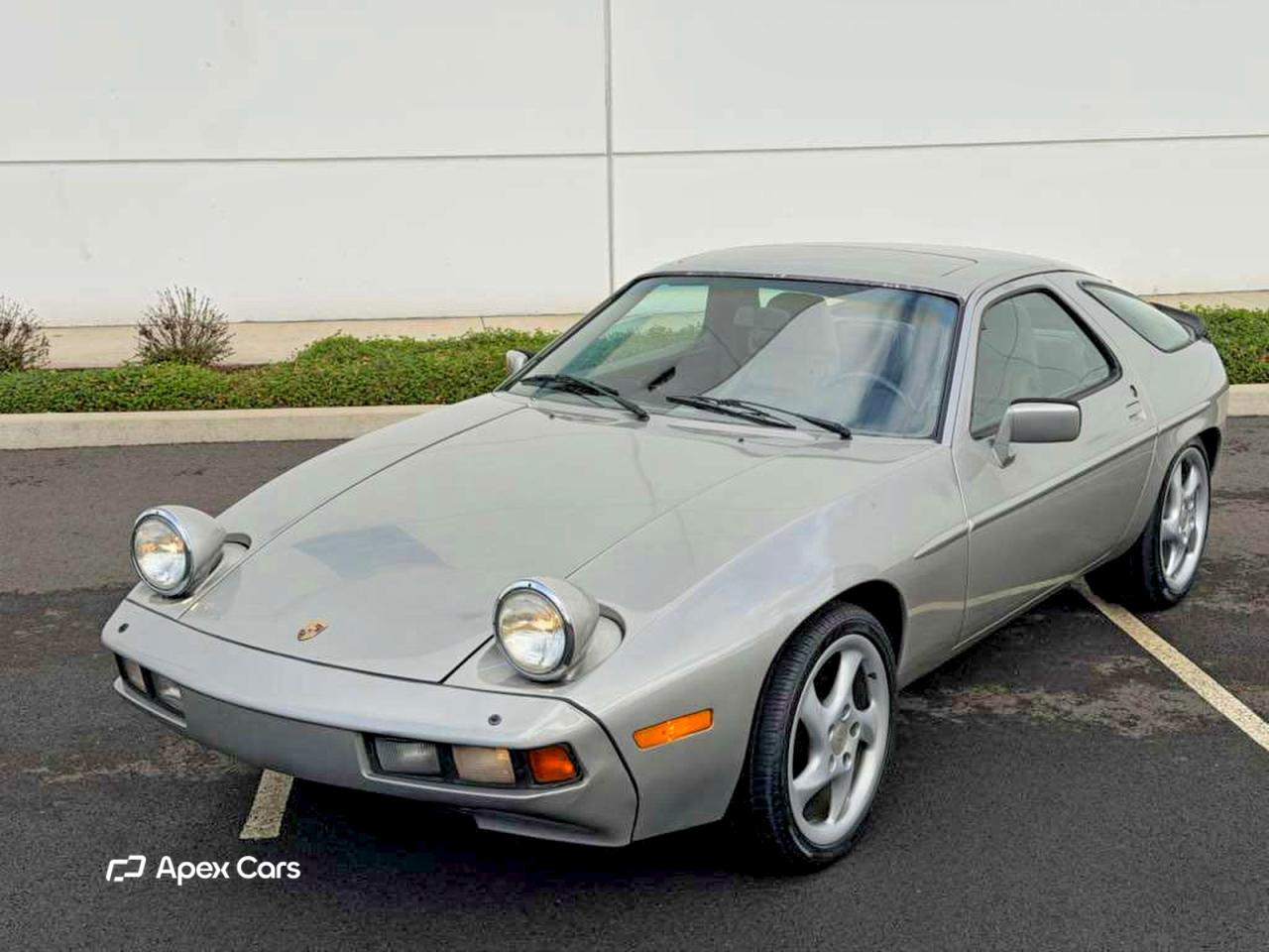 Porsche 928 1982