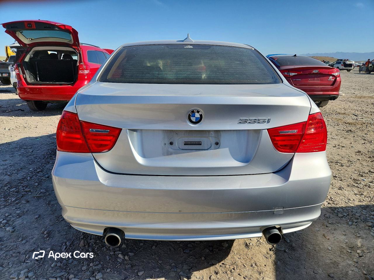 BMW Series 3 2011