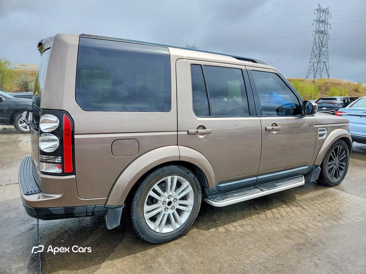 Land Rover LR4 2016