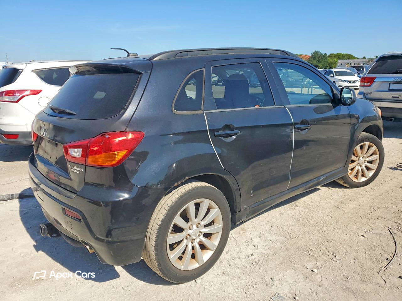 Mitsubishi Outlander 2011