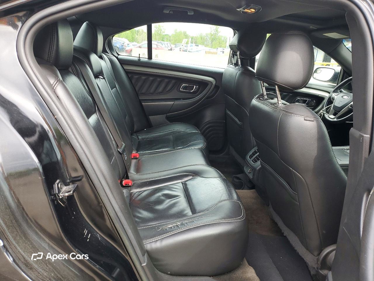 Ford Taurus 2015