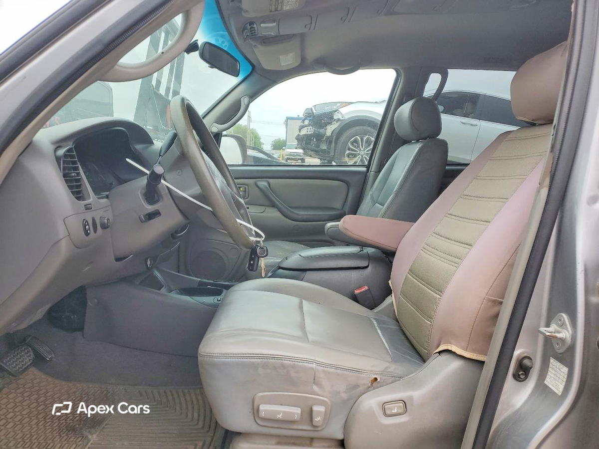 Toyota Sequoia 2002